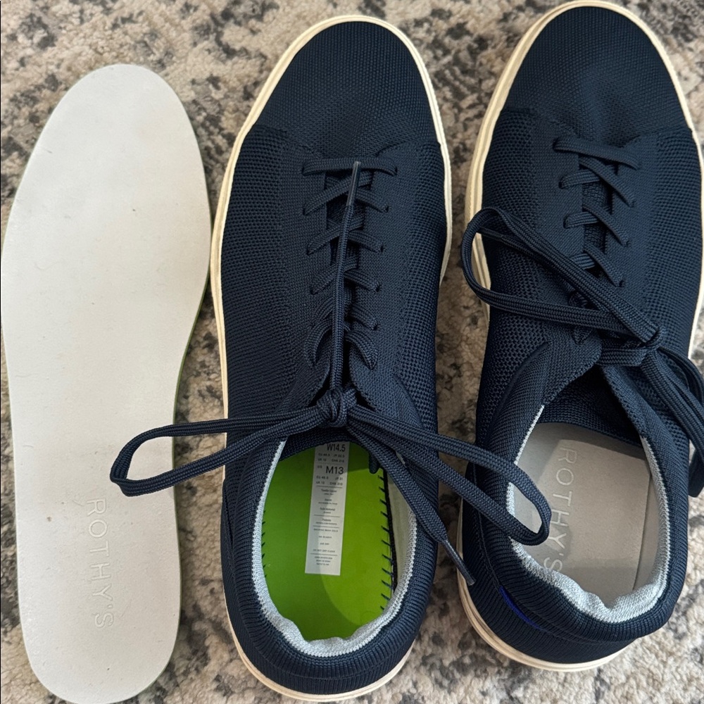 Rothy’s RS02 men’s size 13, Navy - Picture 4 of 4